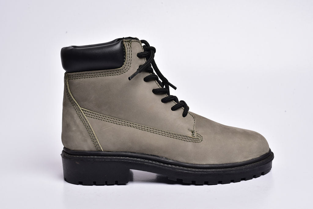 Colorado boot in olive nubuck leather and aspen soles