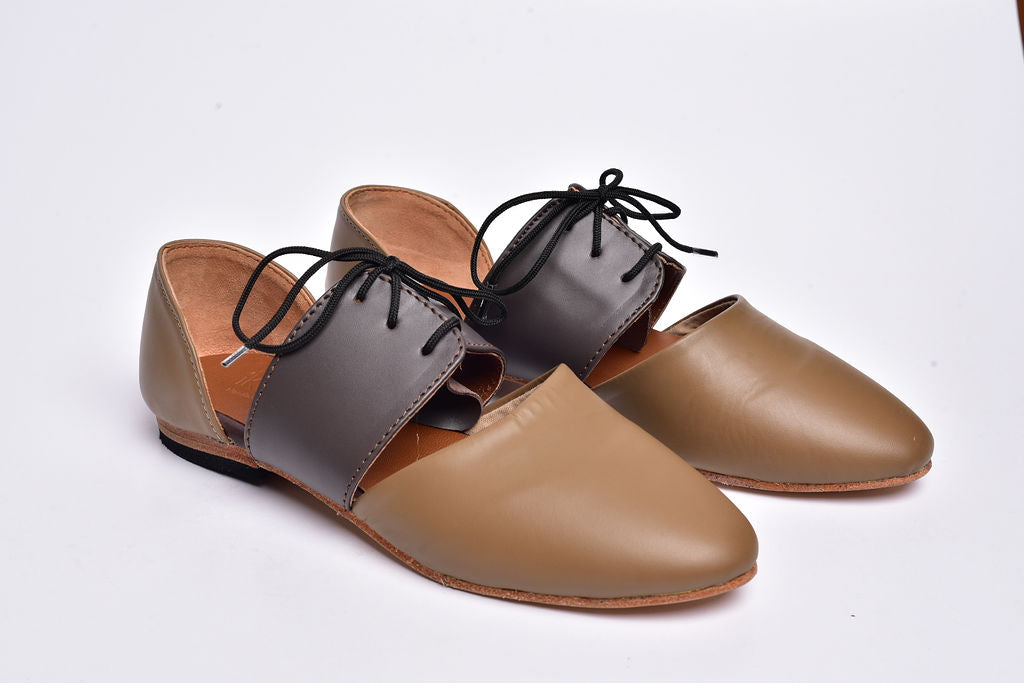 Kay shoes in honey and brown smooth leather