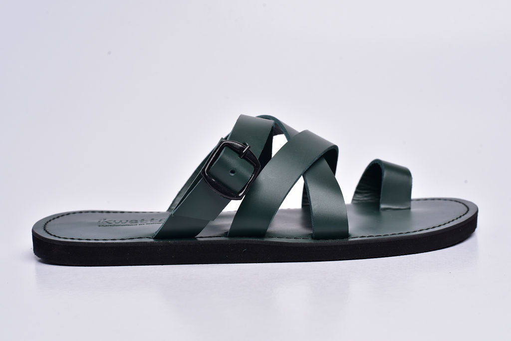 Smart buckle sandals for men in Green smooth leather
