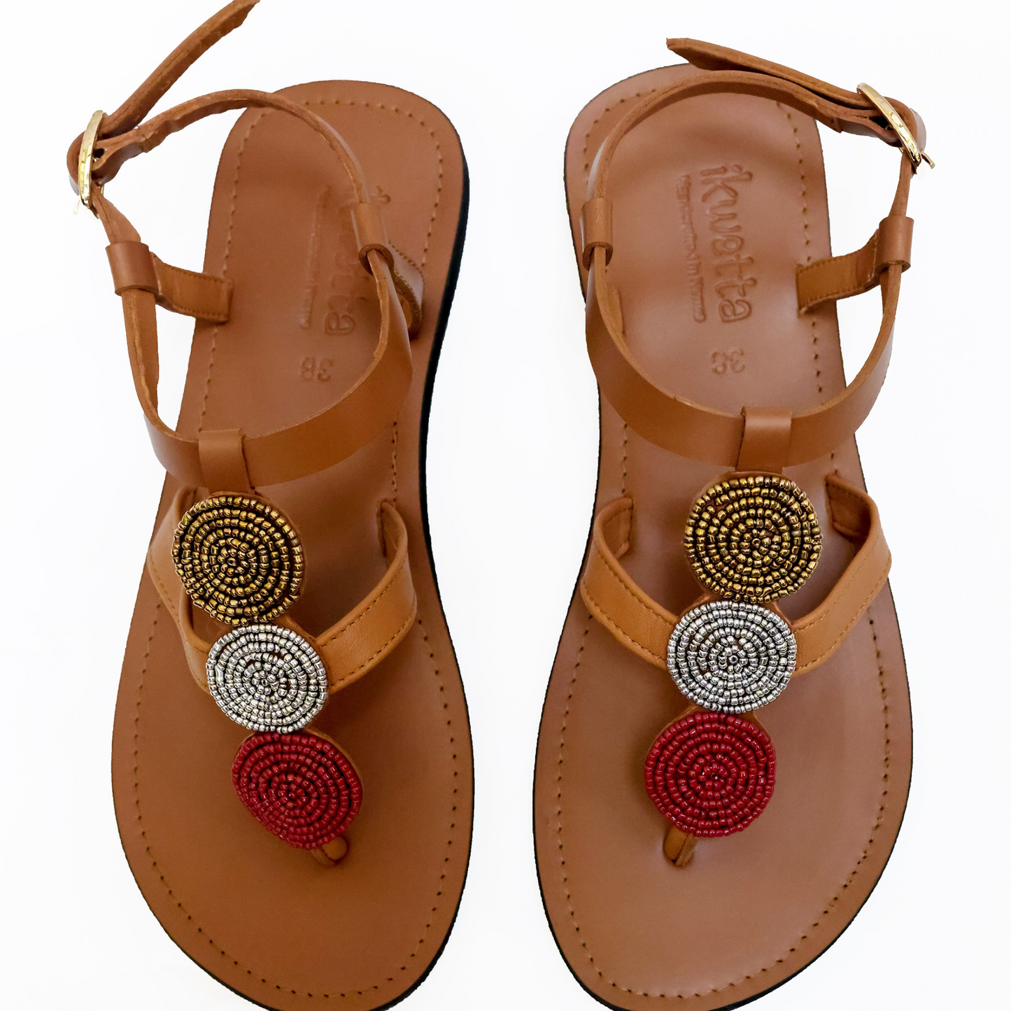 Naivasha sandals in caramel smooth leather, beaded strap and rubber sole.