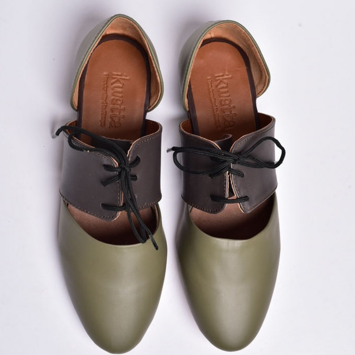 Kay shoes in olive and brown smooth leather