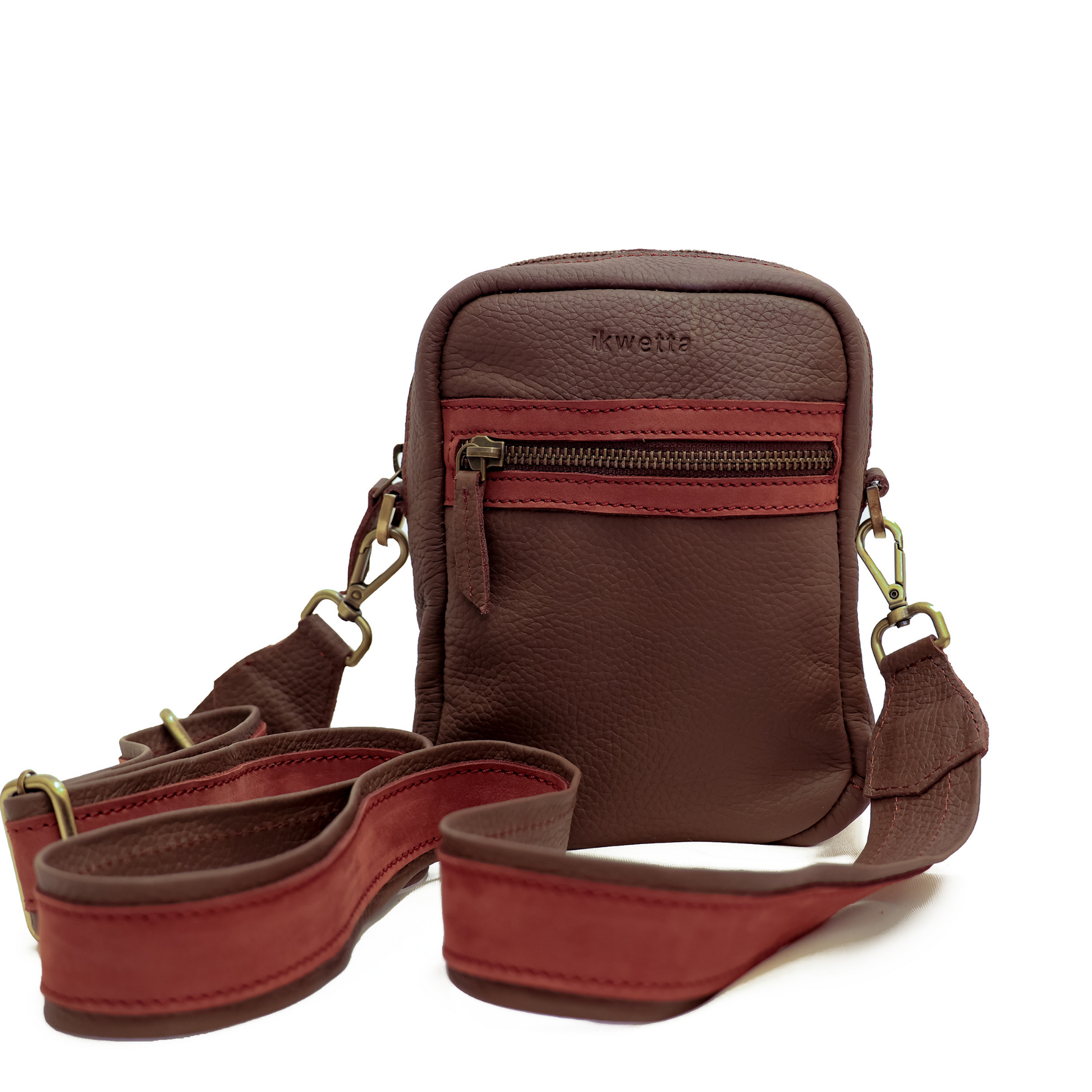 Men's crossbody bag in Rocky road milled leather and hunting suede with adjustable crossbody strap
