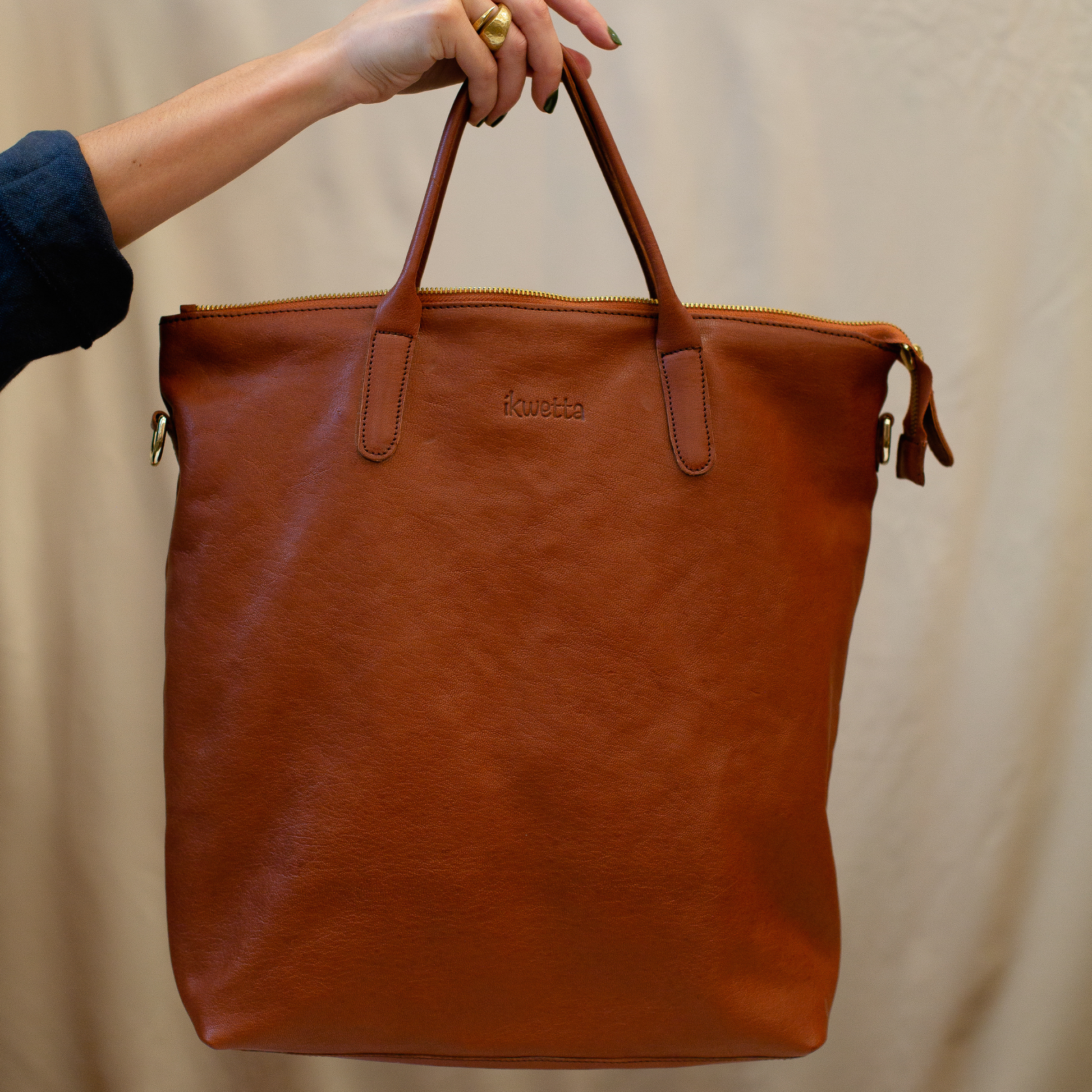 Werk tote in caramel smooth leather