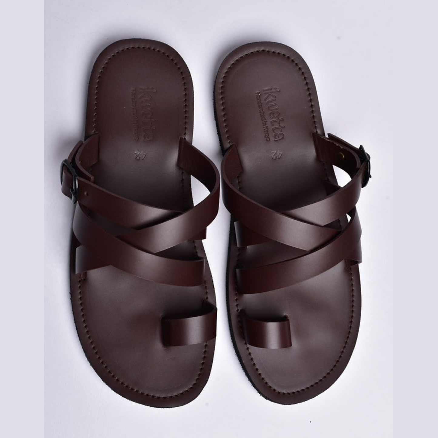 Smart buckle sandals for men in Brown smooth leather