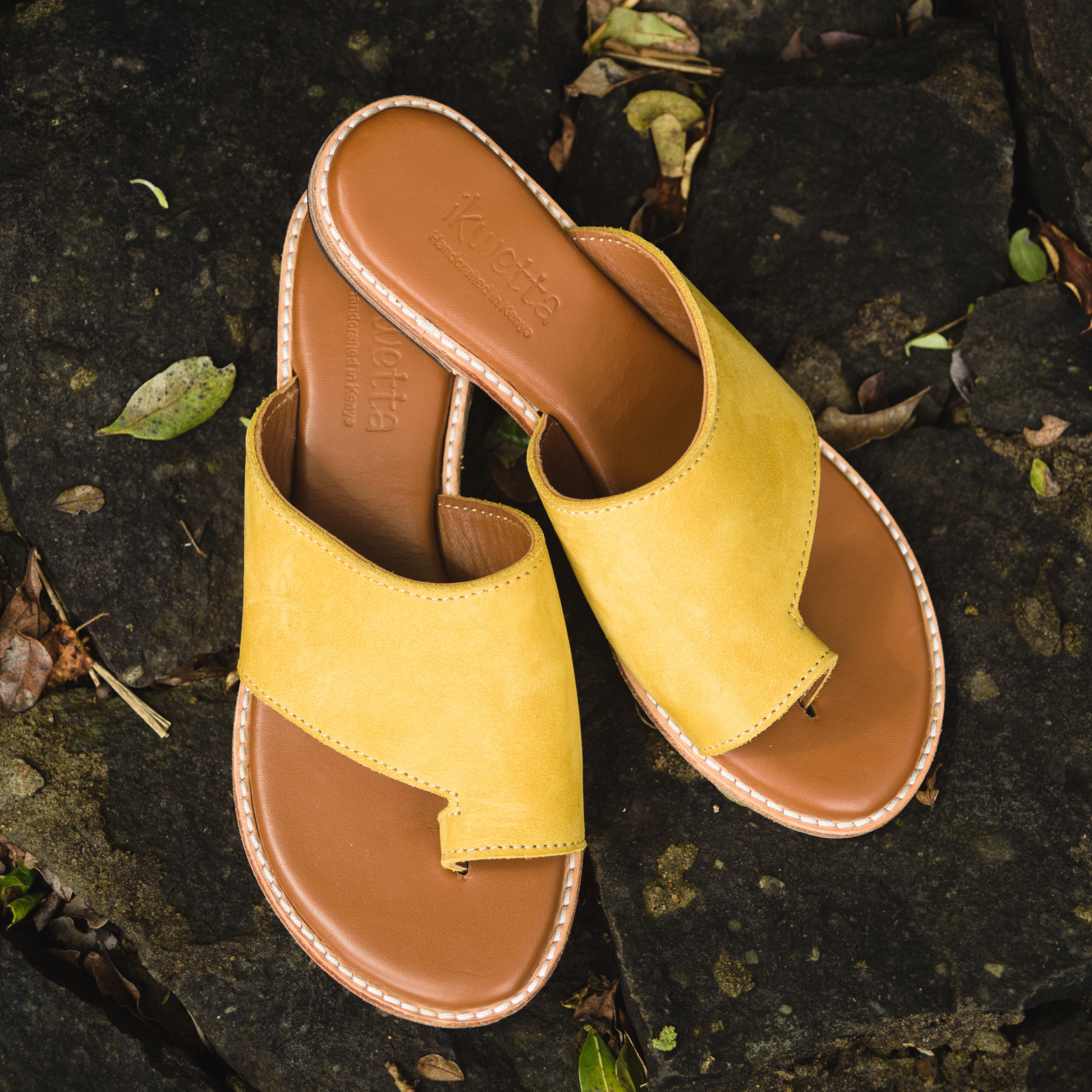 Strut sandals in yellow hunting suede and padded leather soles